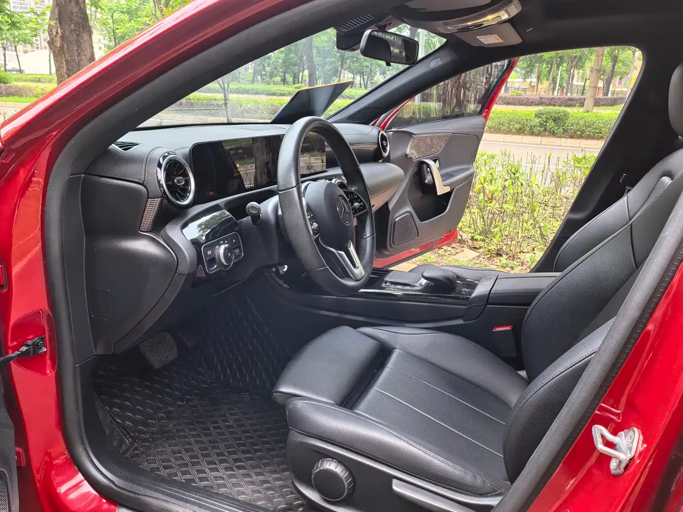 Mercedes-Benz A-Class 2022 A 200 L Sport Sedan Dynamic фото 8