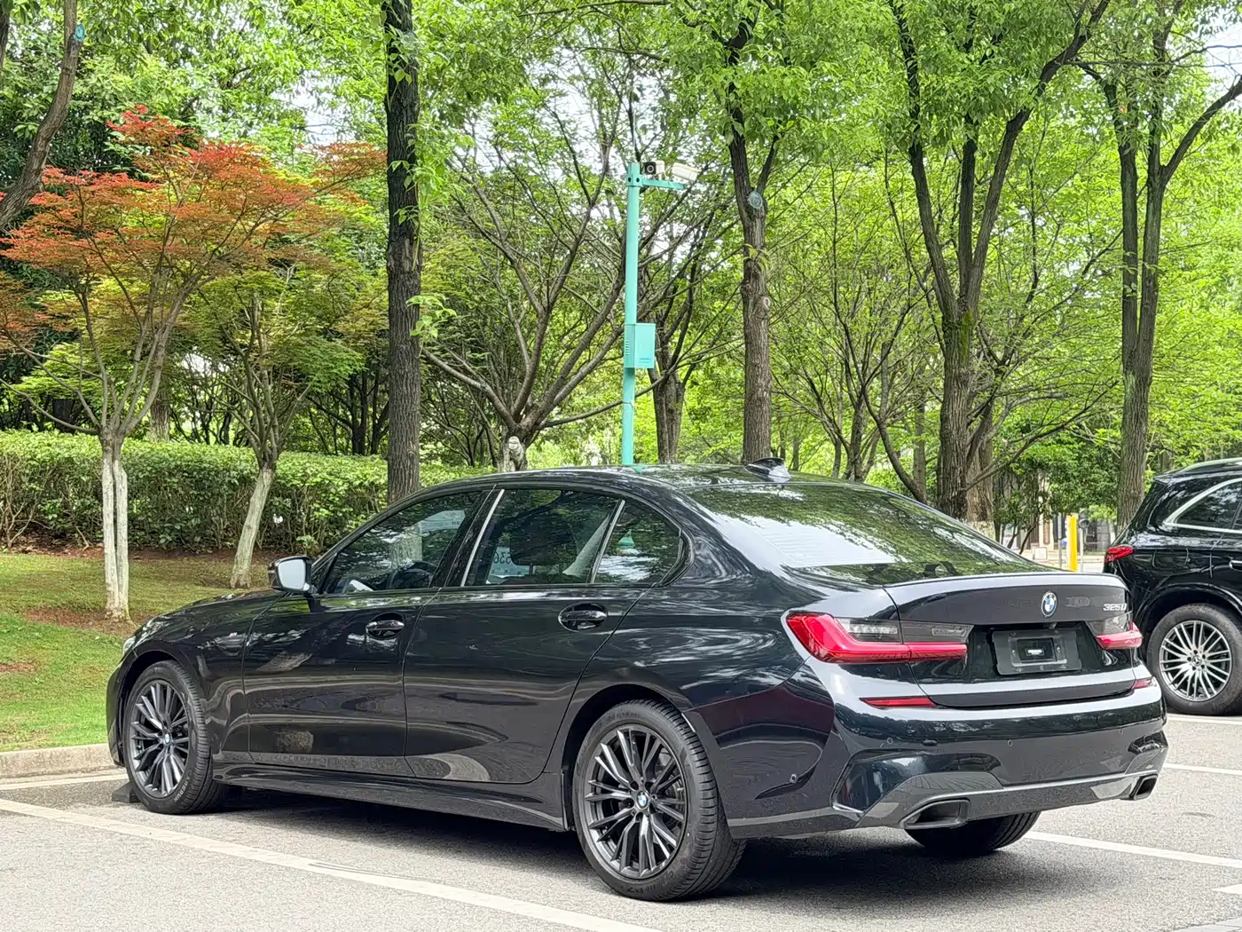 BMW 3-SERIES