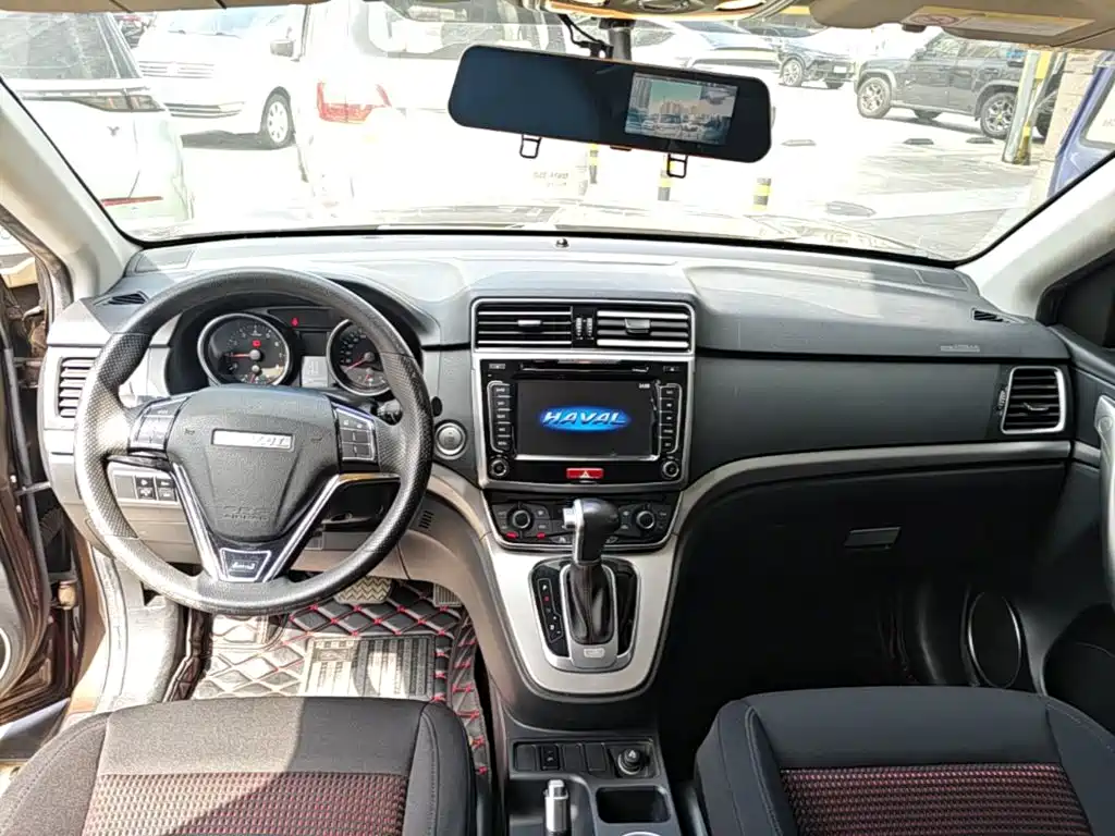 Фото 10 - Haval M6