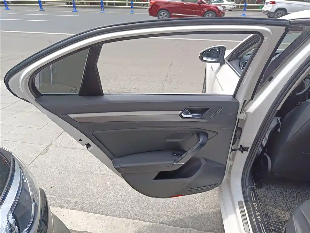 Volkswagen Lamando 2019 280TSI DSG Comfort Edition China V фото 28