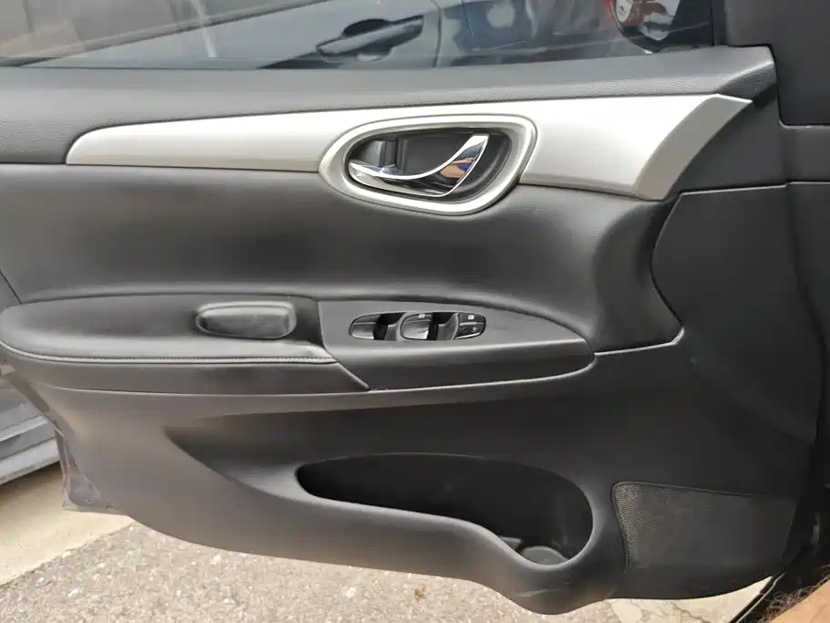Nissan SYLPHY, миниатюра 7