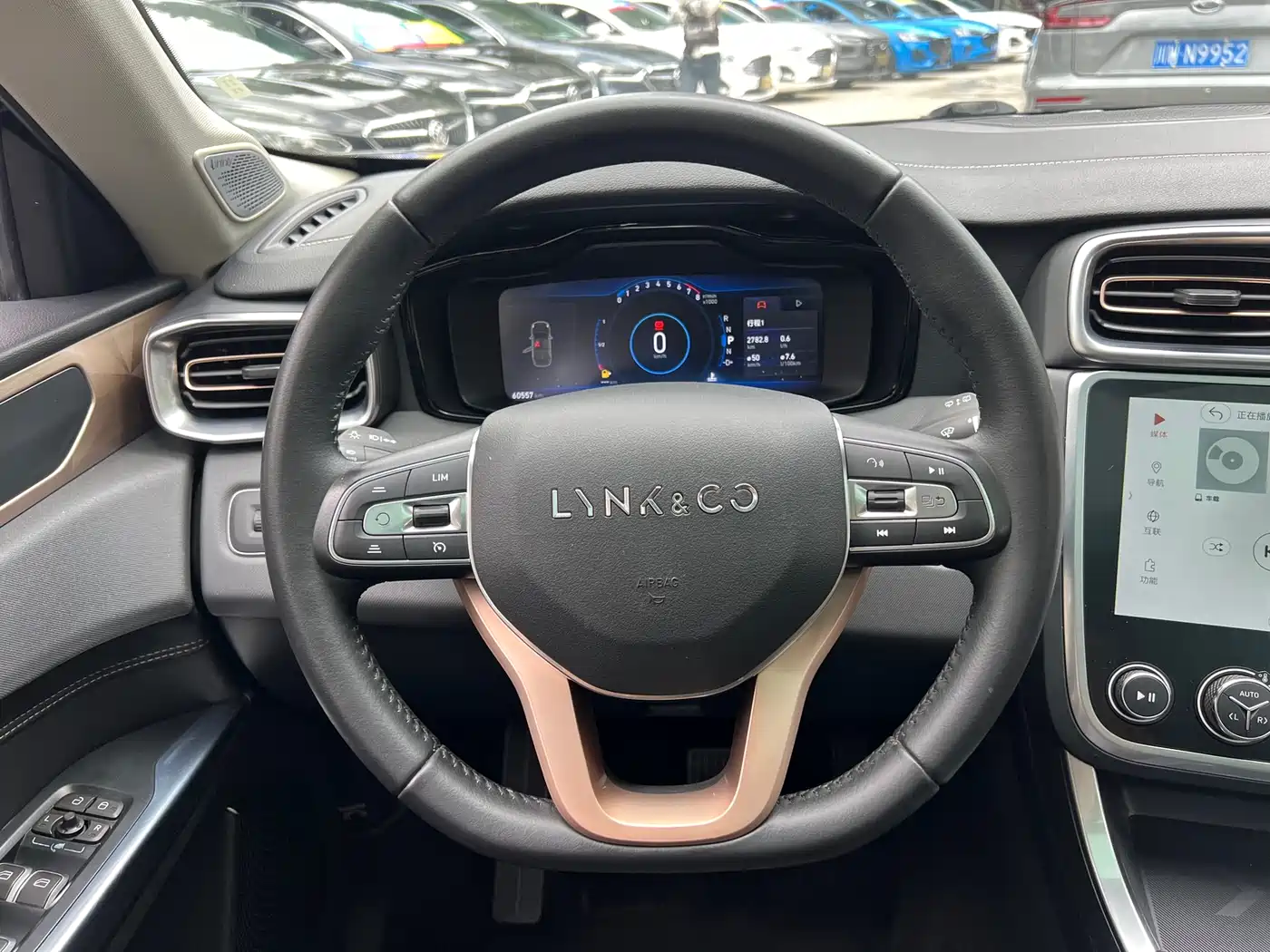 Lynk & Co 01 2017 2.0T 2WD Pro Version фото 13