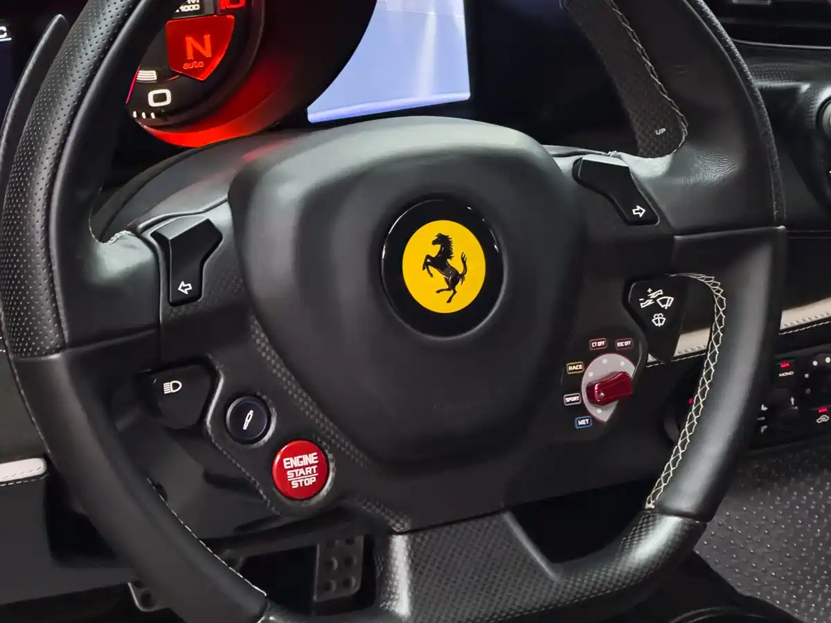 Ferrari 488 2015 488 GTB фото 12