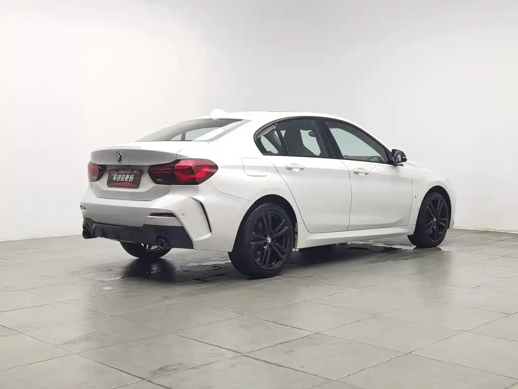 Фото 2 - BMW 1 Series