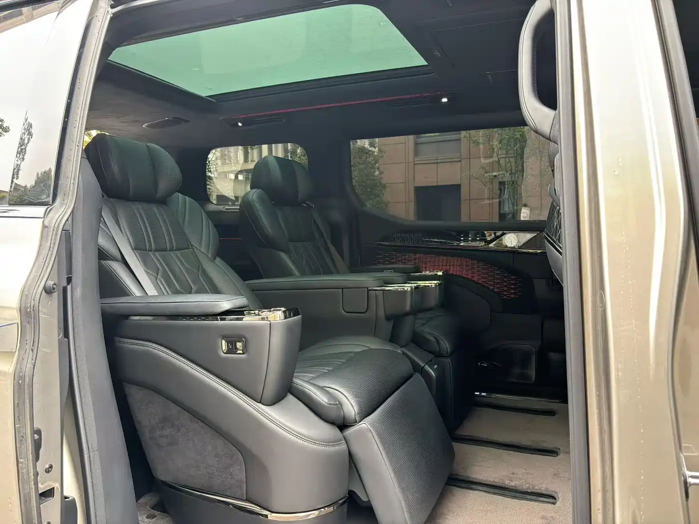 ZEEKR EXTREME KRYPTON 009