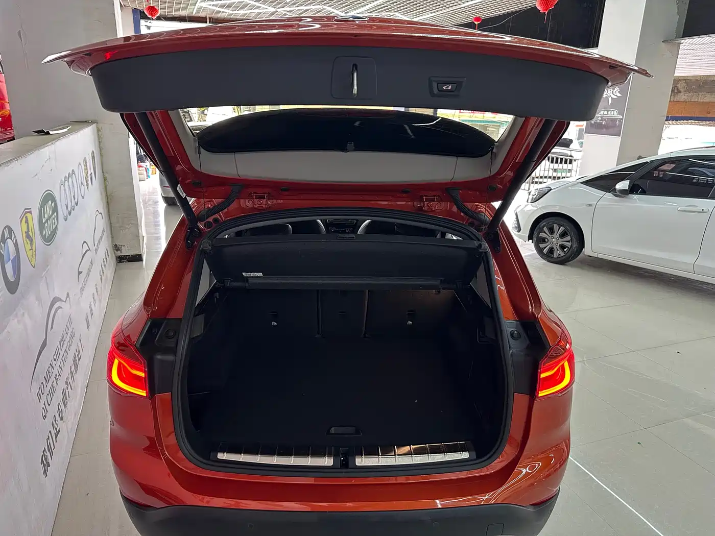 BMW X1 2018 sDrive18Li Premium Model фото 8