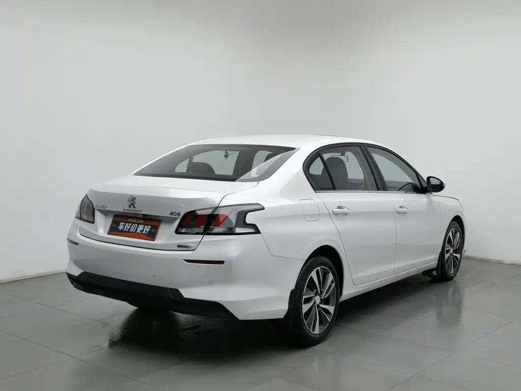 صورة 2 - Peugeot 408