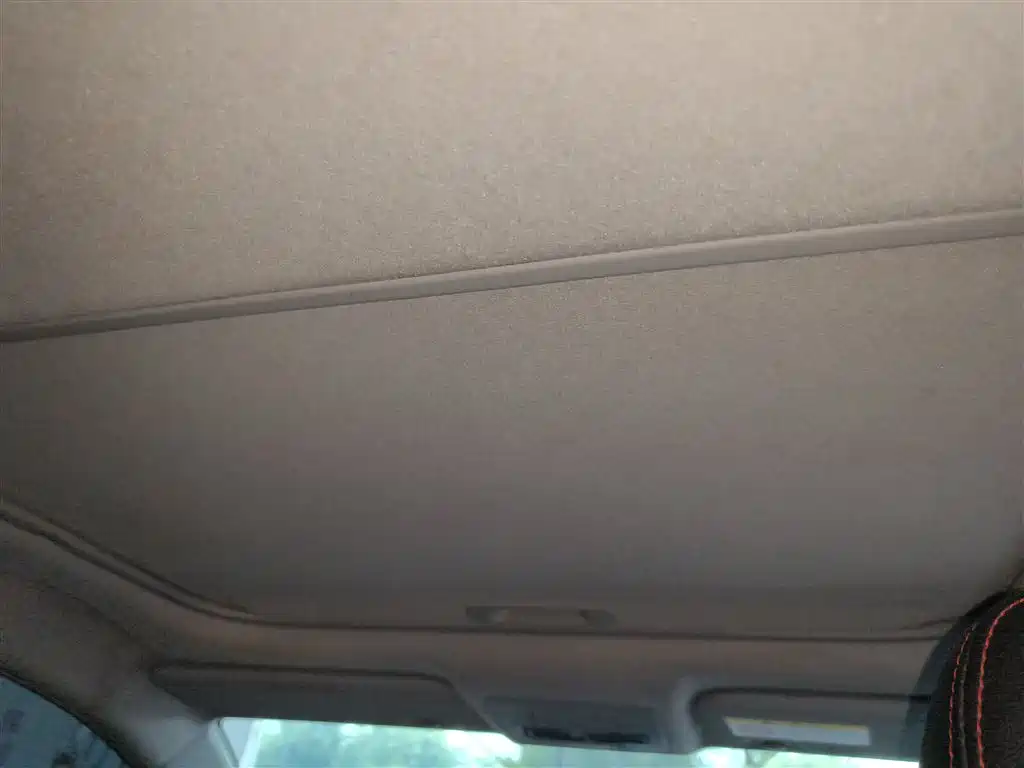 Toyota YARiS L Zhi Xuan 2015 1.5G Manual Sunroof Special Edition фото 15