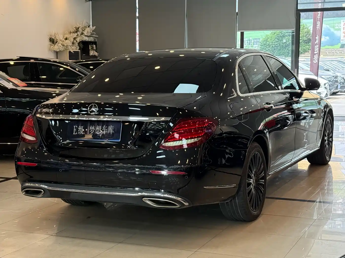 Mercedes-Benz E-Class 2020 E 300 L Luxury Model фото 25