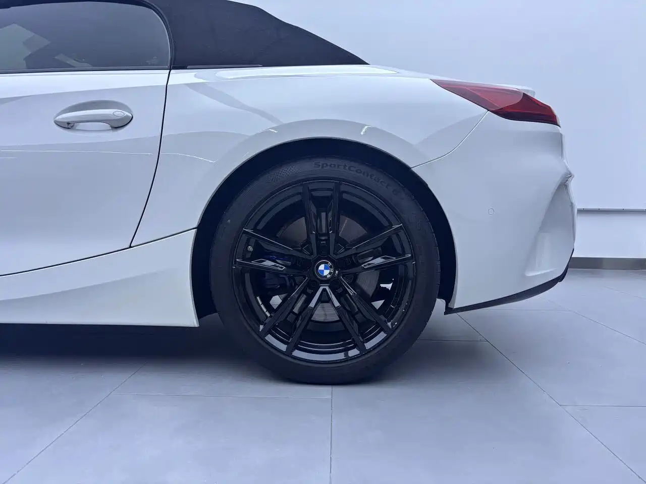 BMW Z4 2024 2023 sDrive 25i M Sport Shadowline Package