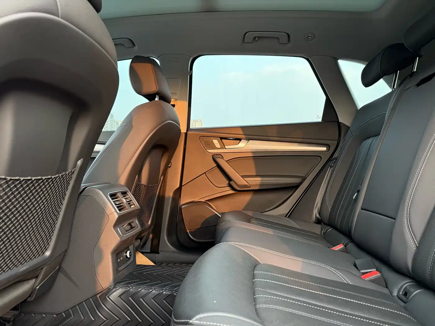 Audi Q5L 2023 40T Fashion Elegance фото 9