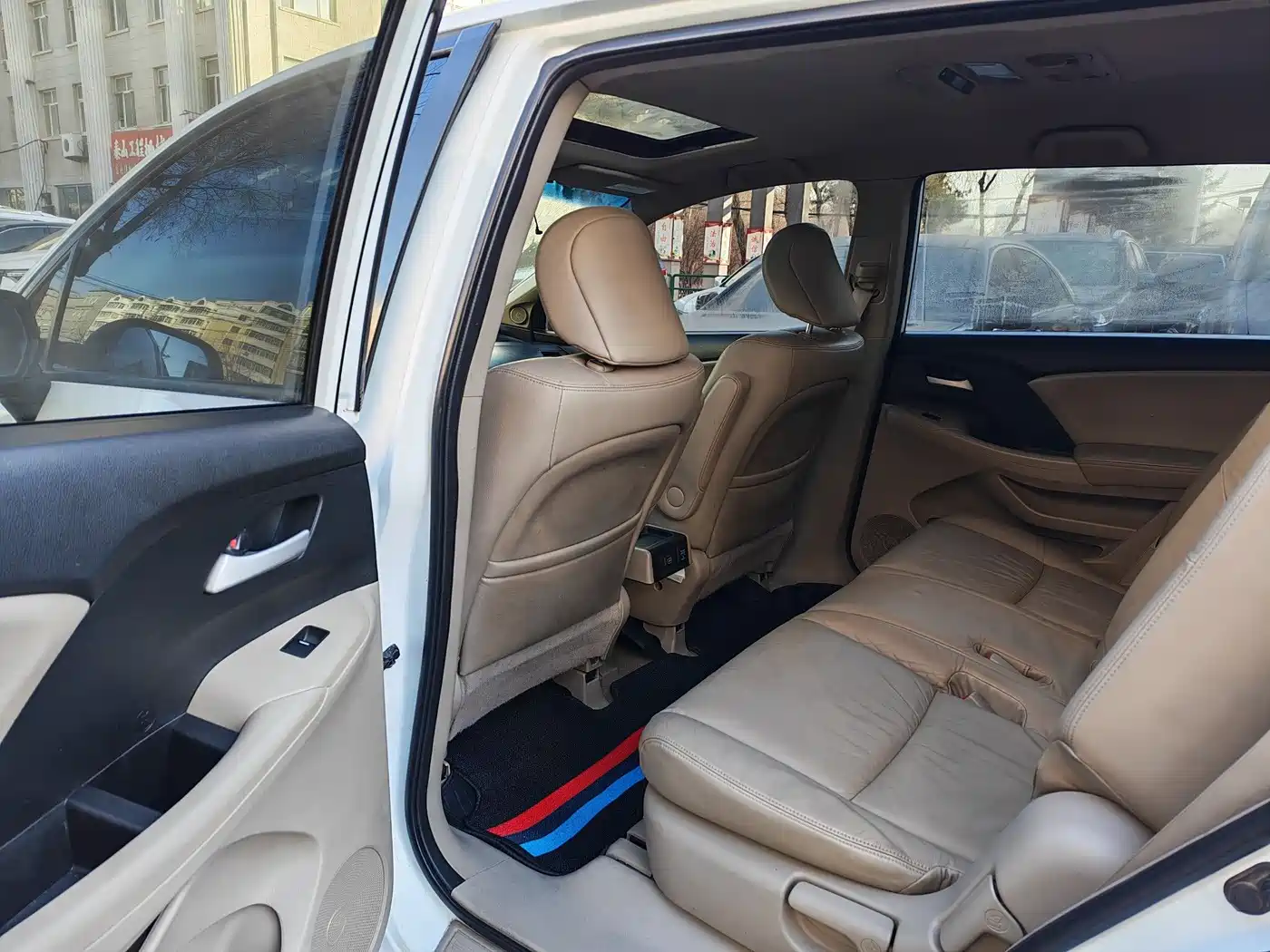 Photo 9 - Honda Odyssey