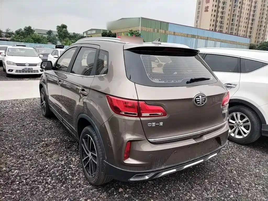 Besturn X40 2018 2017 1.6L Automatic Luxury