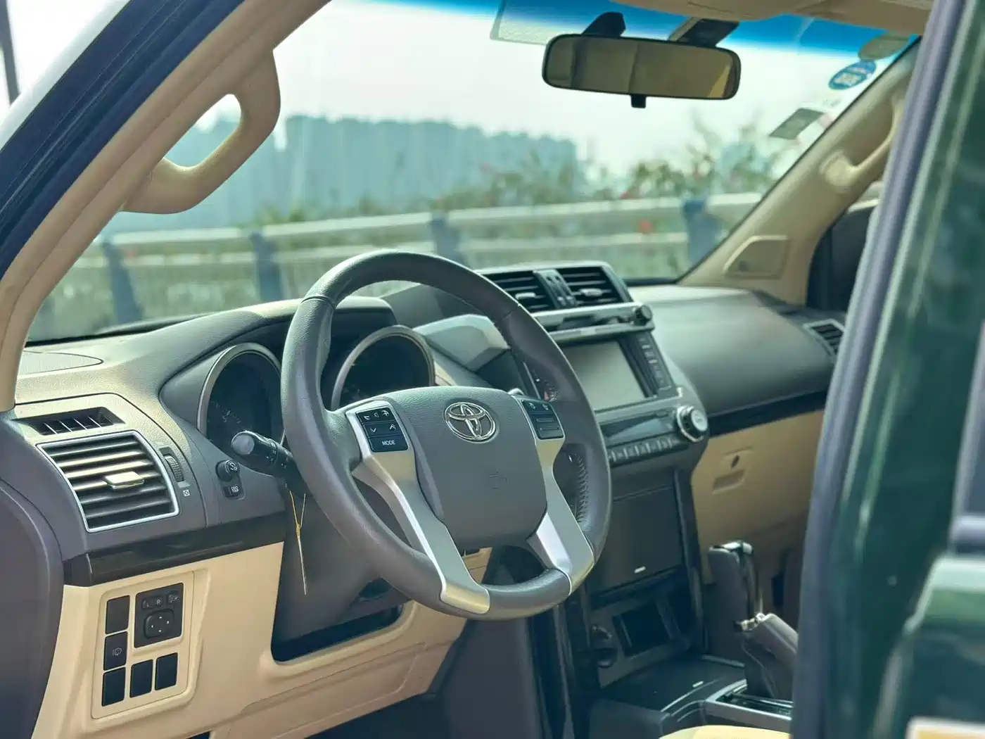 Toyota Prado 2016 2.7L Auto Luxury Edition фото 8