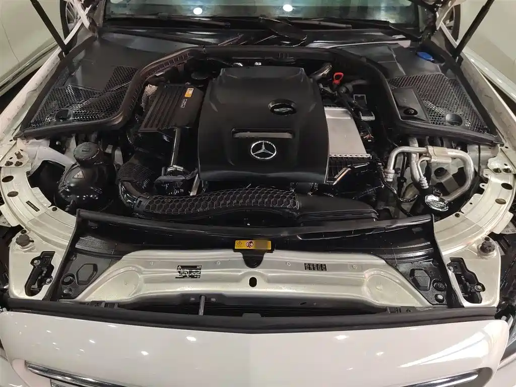 Mercedes-Benz C-Class 2017 C 180 L Sport фото 20
