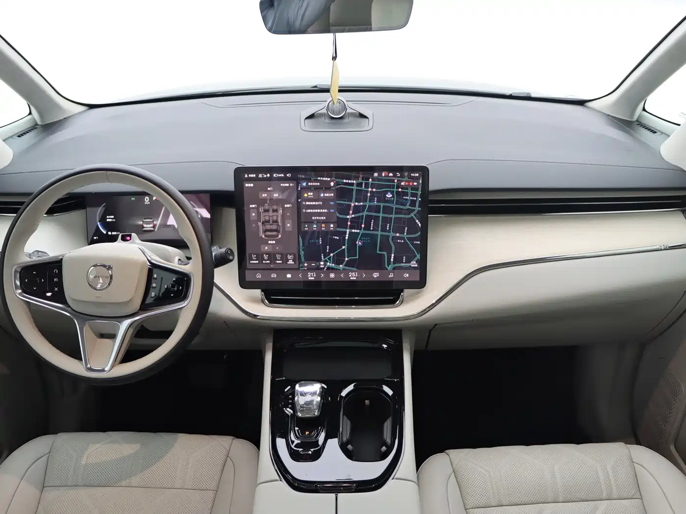 Volvo EM90 2025 2025 Ultra Six-Seater