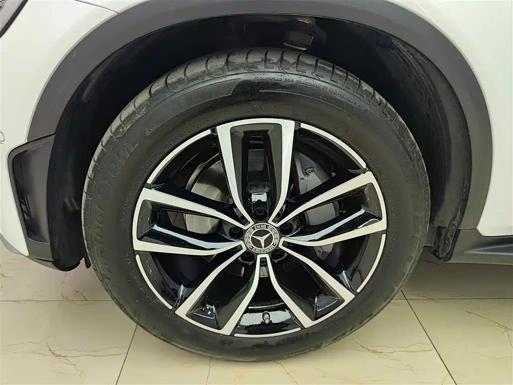 Mercedes-Benz GLC 2020 GLC 300 L 4MATIC Dynamic фото 8