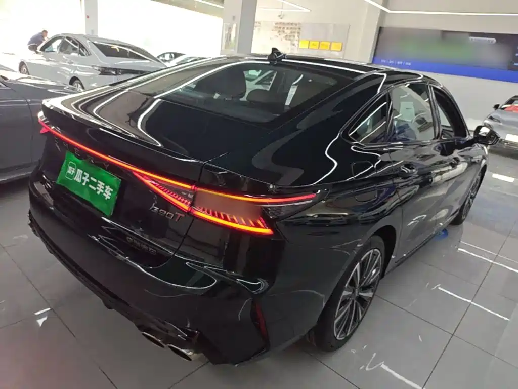 Chery Arrizo 8 2025 2025 Model 2.0T Automatic Royal+