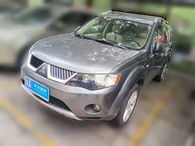  Mitsubishi Outlander (Import) 2006 Model 3.0 Luxury