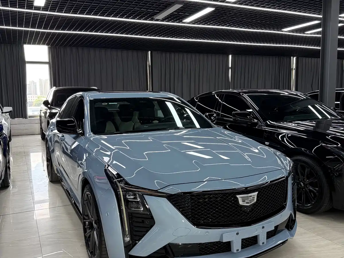 Cadillac CT5 2025 2025 Model 28T Track Performance Edition + Peak Track Package