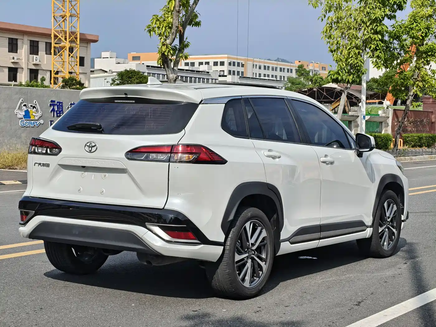 Toyota Frontlander 2023 2.0L CVT Sport Edition фото 6