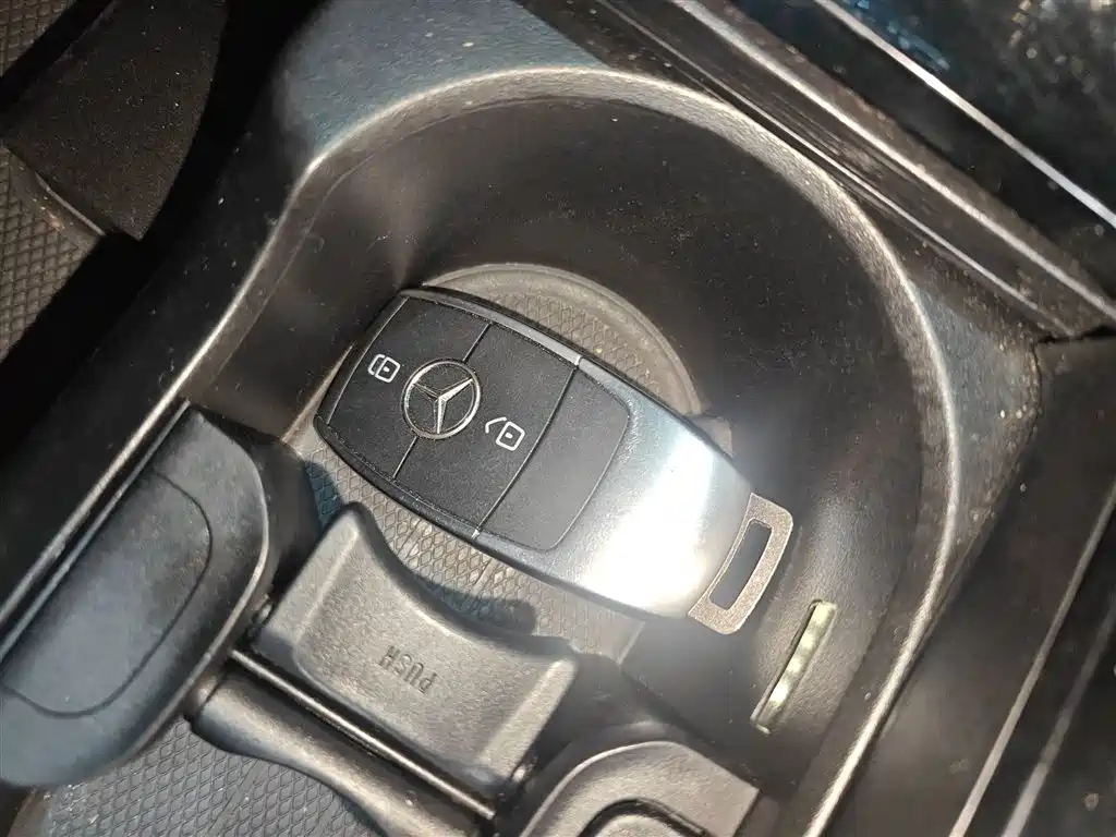 Mercedes-Benz GLB 2023 GLB 200 Dynamic фото 18