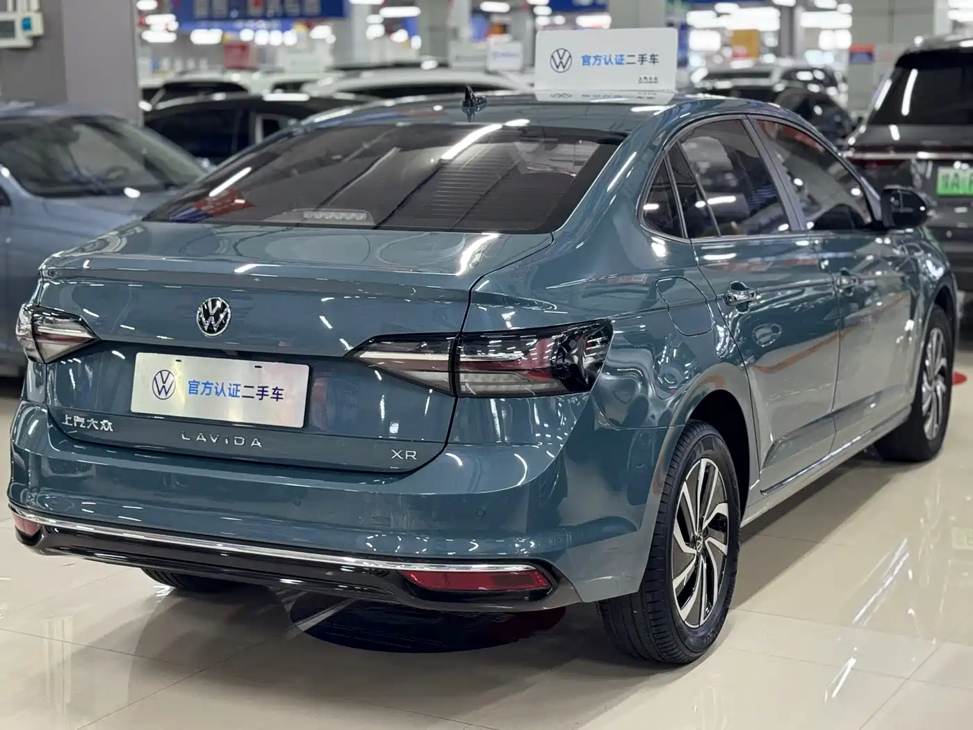 Volkswagen Lavida 2023 New Trend 1.5L Auto Aspiration Edition фото 12