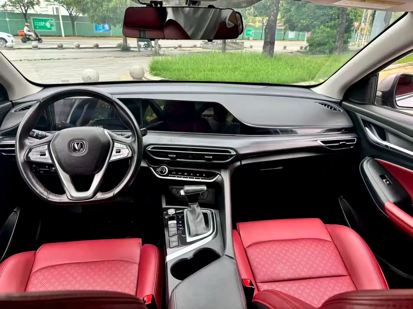 Фото 5 - Changan Eado
