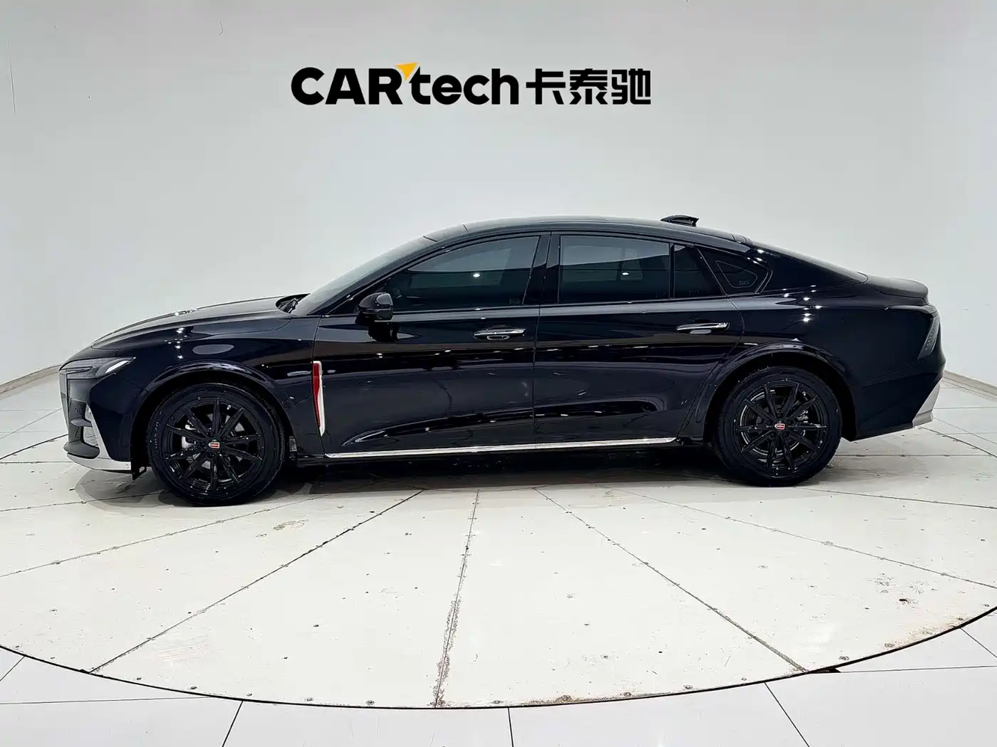 Hongqi H6 2023 2.0T Premium Edition фото 6