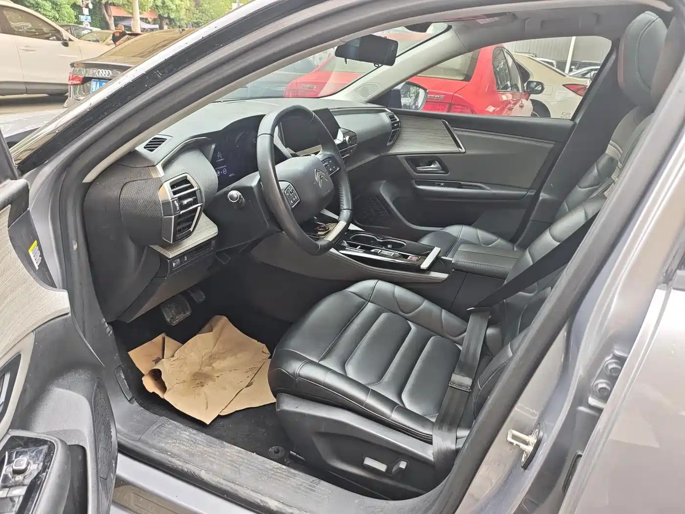 Фото 5 - Citroën Versailles C5 X