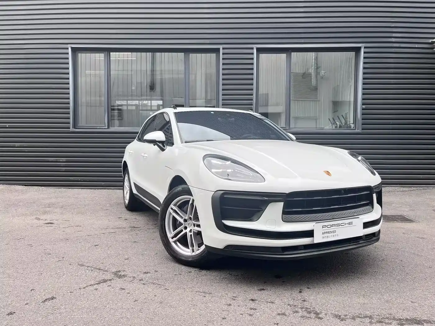 Porsche Macan 2024 Macan 2.0T фото 3