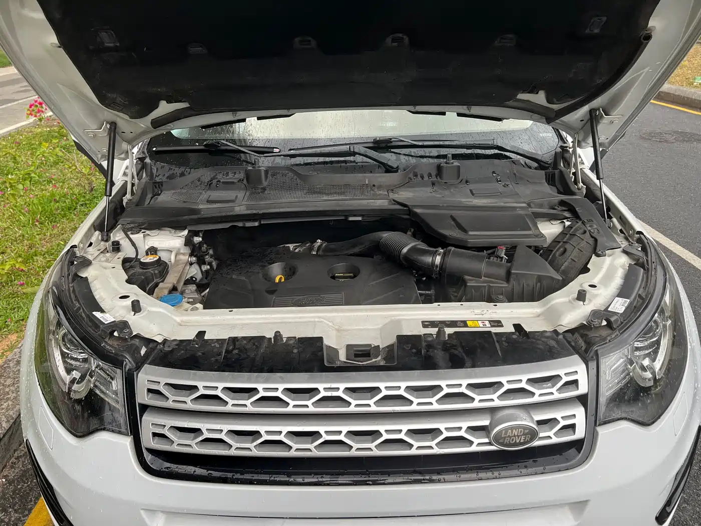 Land Rover Discovery Sport 2016 2.0T HSE фото 15
