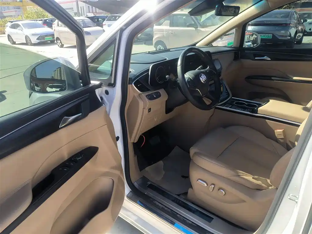 Buick GL8 2021 ES Landlord 653T Premium фото 13