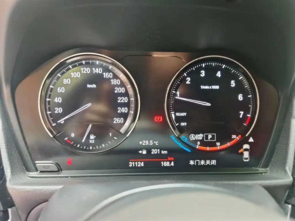 BMW 1 Series 2022 125i M Sport Shadow Edition фото 12