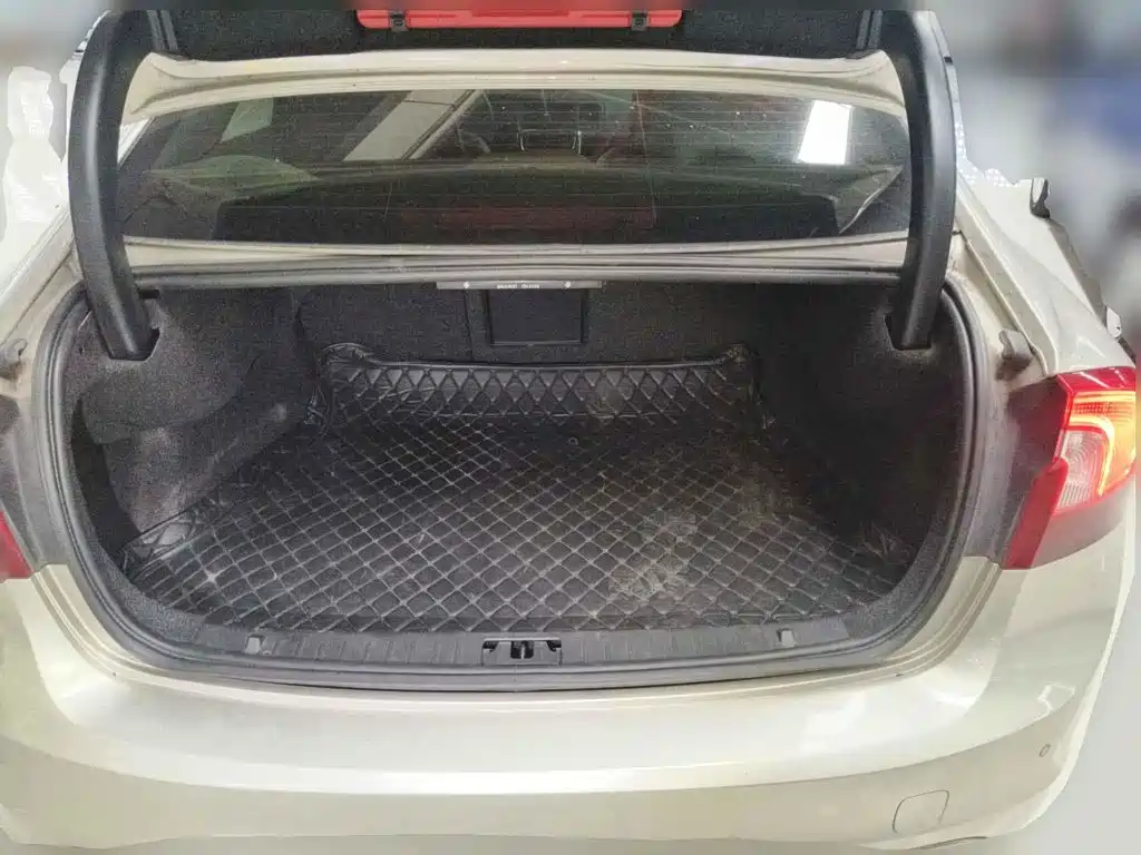 Photo 13 - Volvo S60