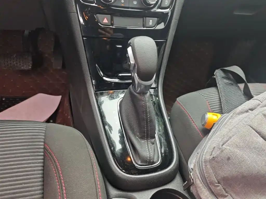 Buick Encore 2018 18T Automatic 2WD Urban Leading фото 14