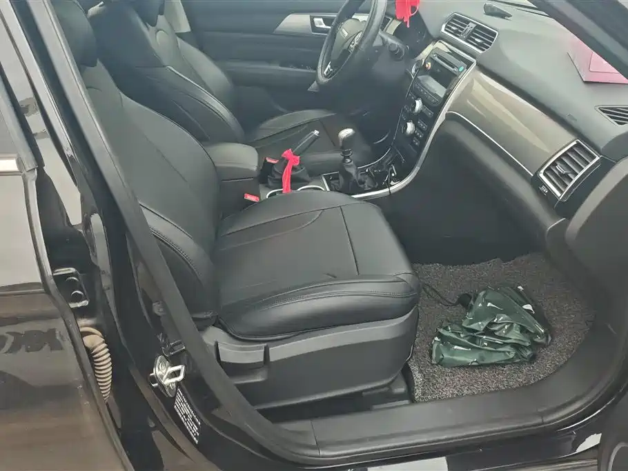 Haval H2 2017 Red Label 1.5T Manual 2WD Comfort фото 8