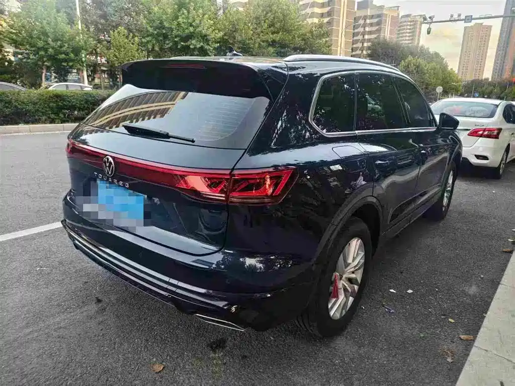2025 Volkswagen Touareg