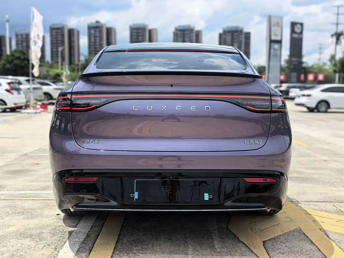 Zhijie Luxeed R7 2024 2024 Pure Electric 667km Max