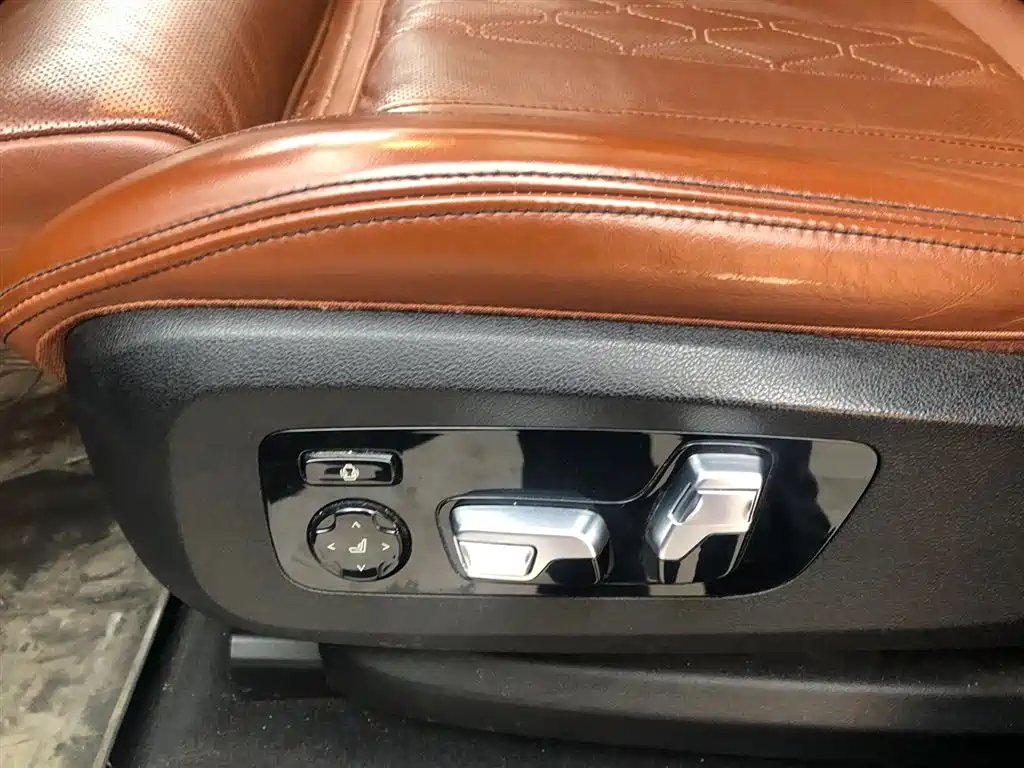 BMW X7 2021 Facelift xDrive40i Premium M Sport Package фото 10