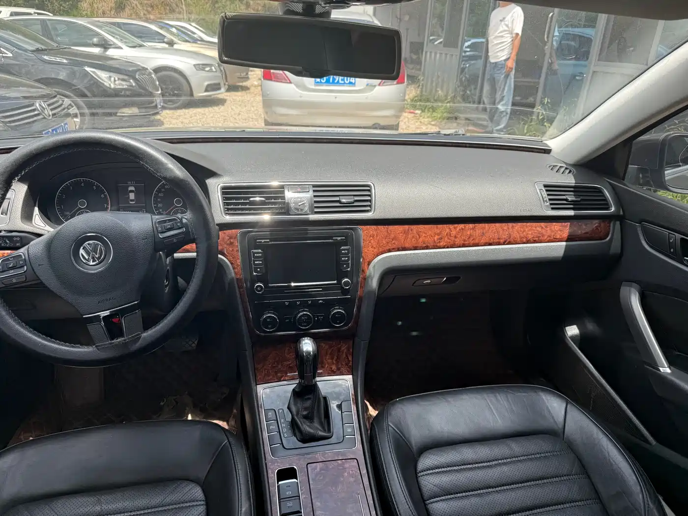 Volkswagen Passat 2011 1.8TSI DSG Honor Edition фото 6