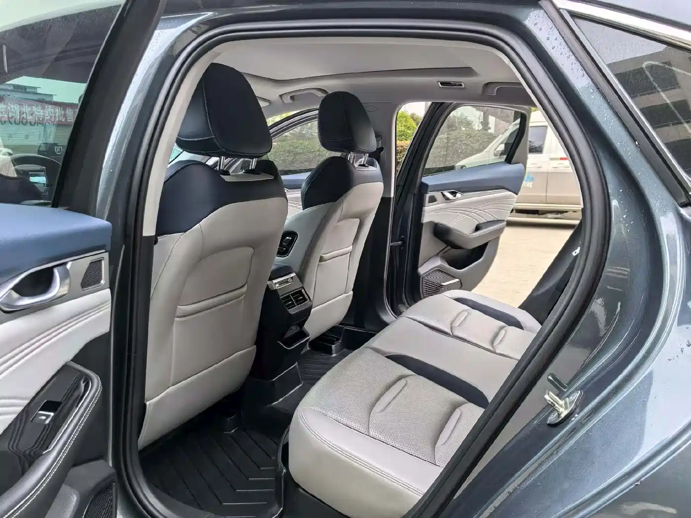 Фото 5 - Geely Preface