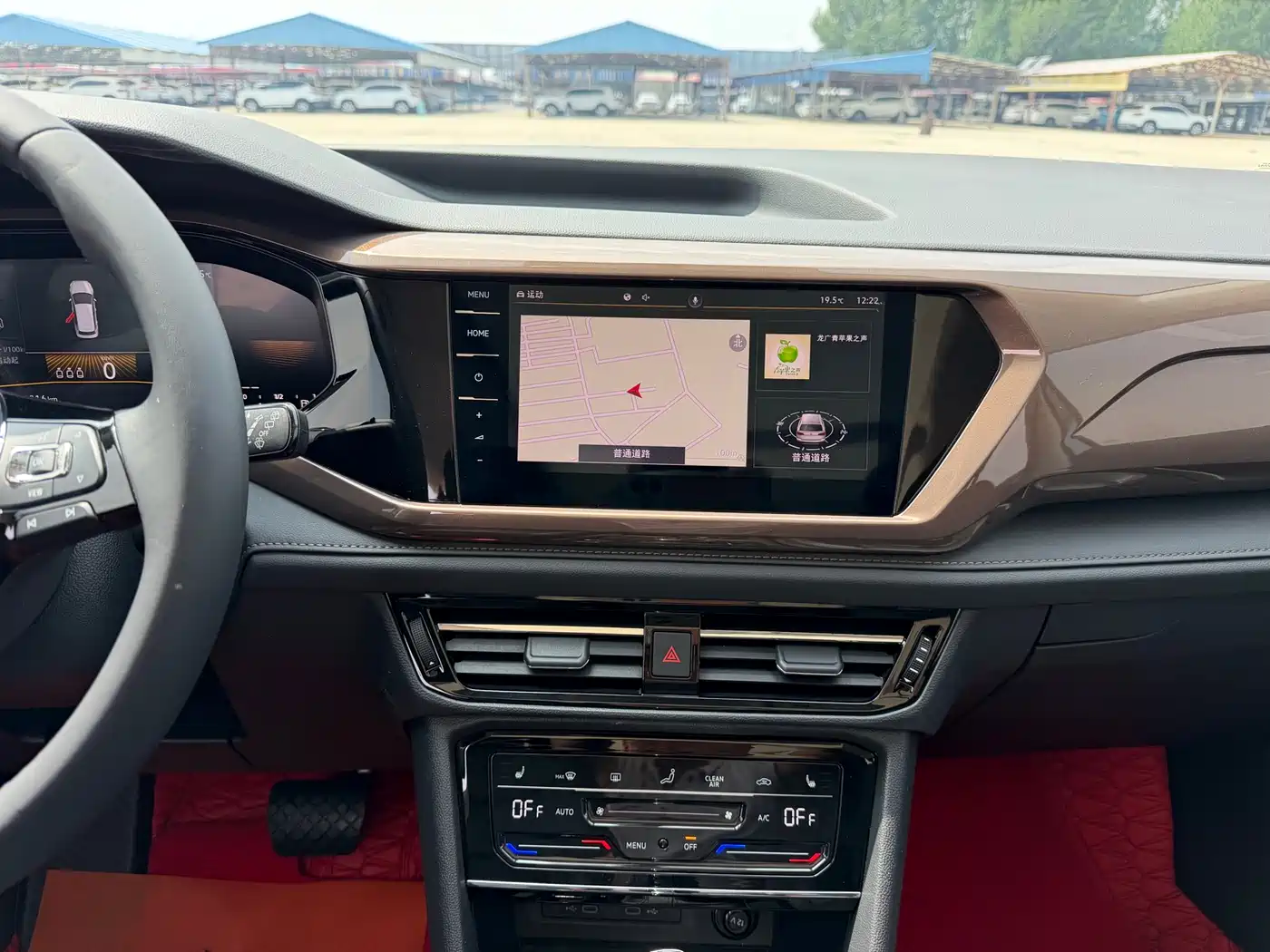 Volkswagen Tharu 2022 280TSI FWD Luxury Edition фото 11