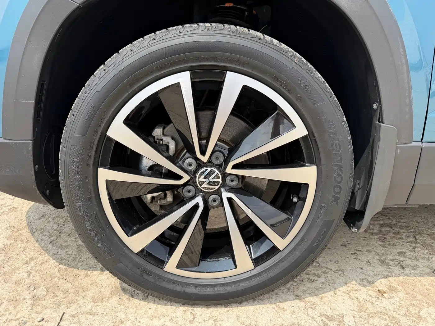 Volkswagen Tharu 2022 280TSI FWD Luxury Edition фото 17