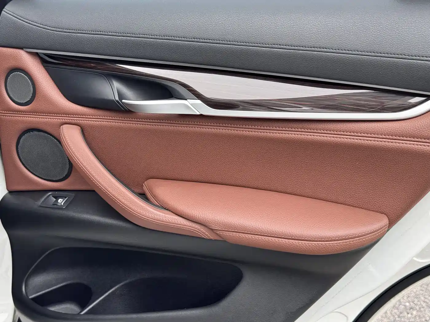 BMW X6 2015 xDrive35i Luxury Model фото 18