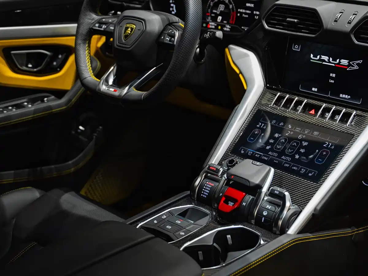 Lamborghini Urus 2023 4.0T V8 S фото 28