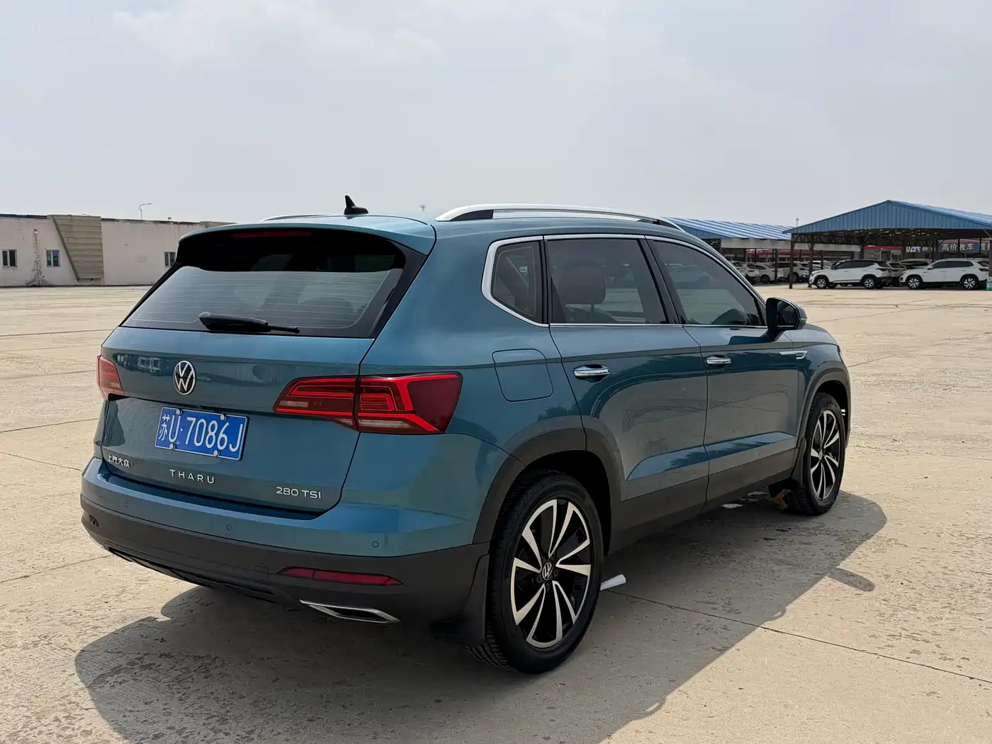 Volkswagen Tharu 2022 280TSI FWD Luxury Edition фото 7