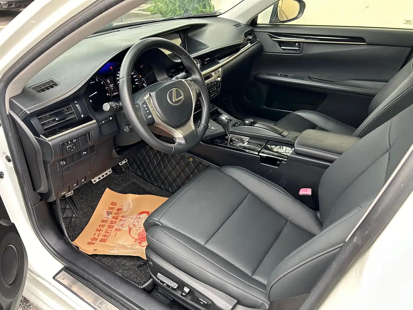 Lexus ES 2013 250 Elite Edition фото 4
