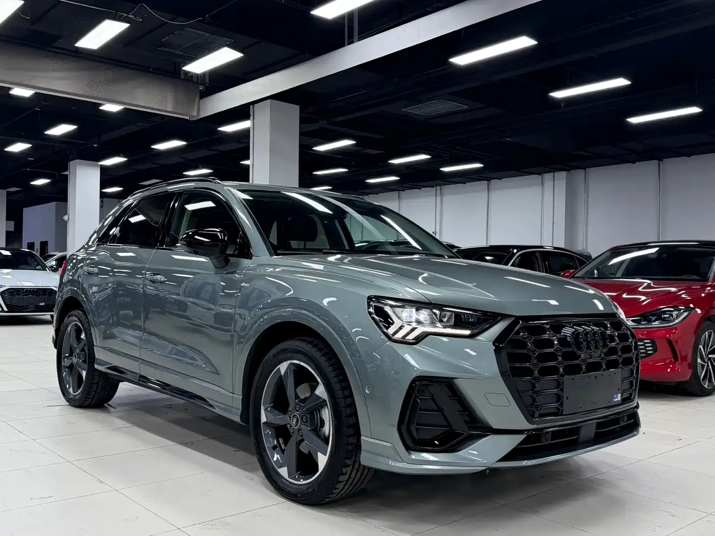 Audi Q3 2022 35 TFSI Fashion Dynamic фото 3