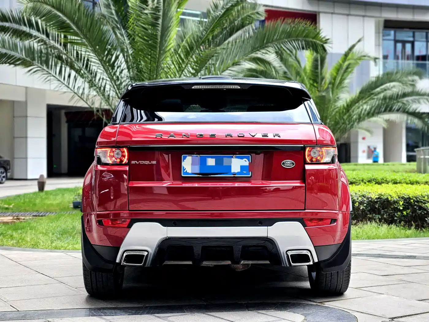 Land Rover Range Rover Evoque (Import) 2014 2.0T 5-door Brilliance Sport фото 4